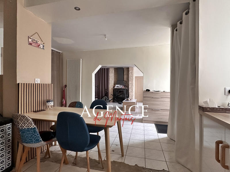 Maison - 151 m² - 6 pièces