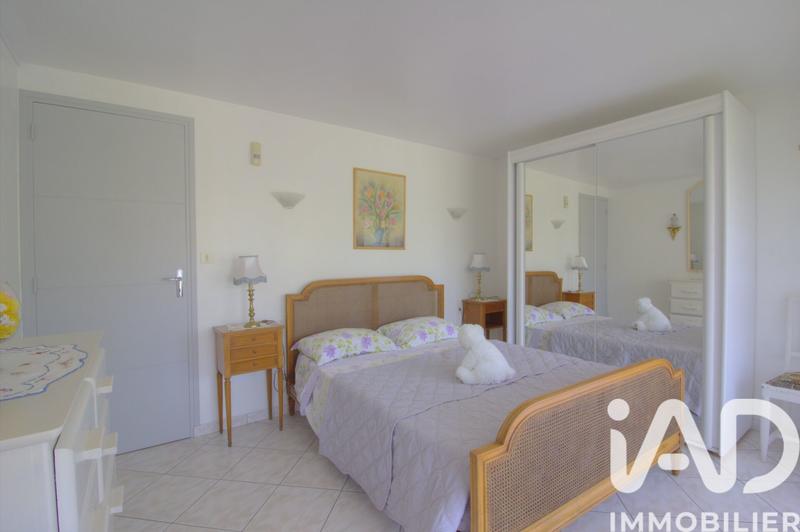 Maison - 210 m² - 7 pièces