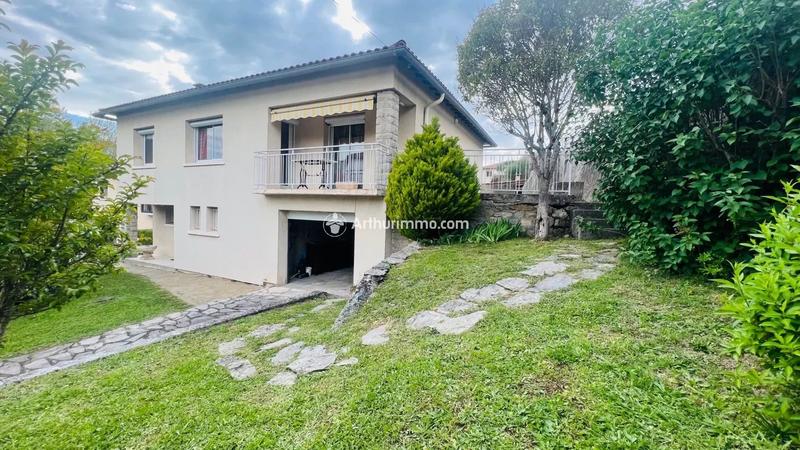 Maison - 137 m² - 6 pièces