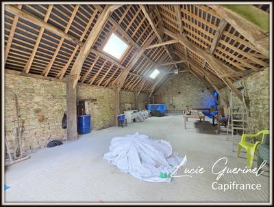 Maison - 240 m² - 5 pièces