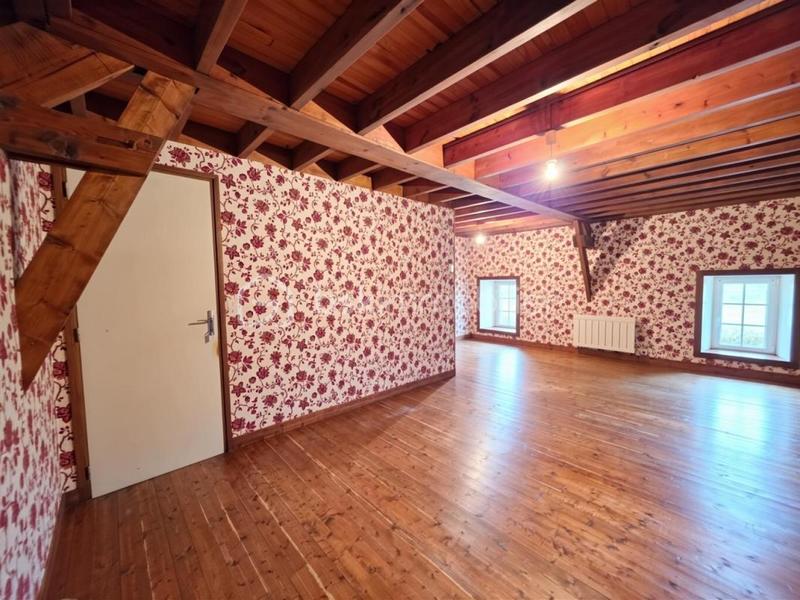 Maison en pierre - 103 m² - 3 pièces