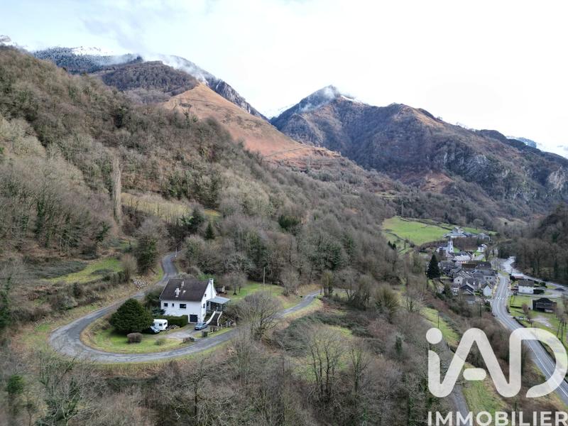 Maison - 186 m² - 6 pièces