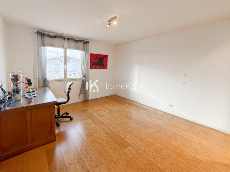 Maison - 224 m² - 6 pièces