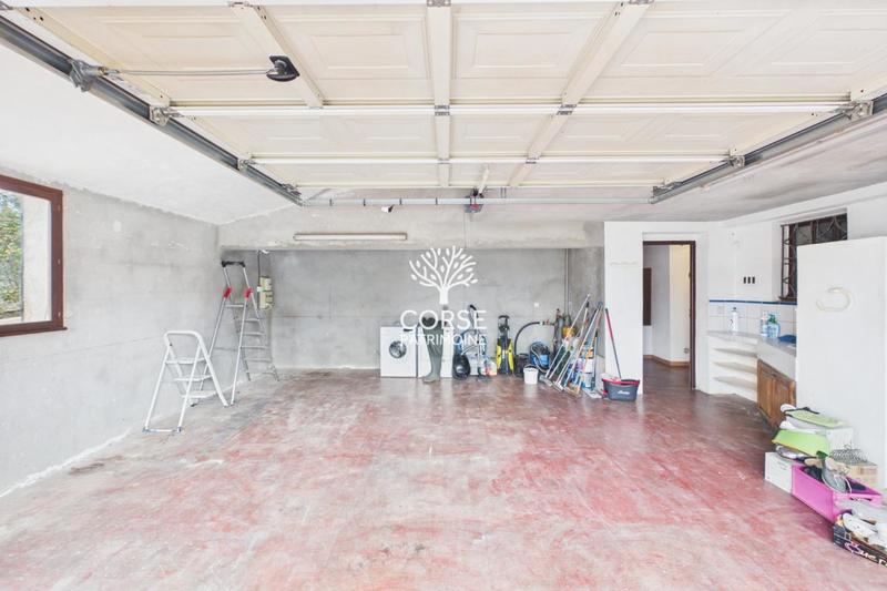 Appartement - 250 m² - 6 pièces