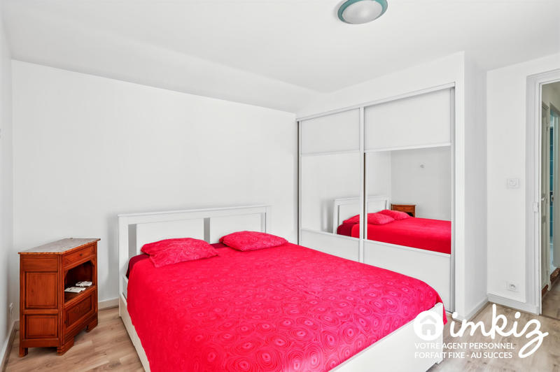 Maison - 285 m² - 10 pièces