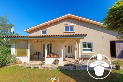 Maison - 131 m² - 6 pièces