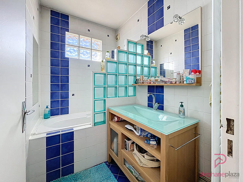 Appartement - 94 m² - 5 pièces