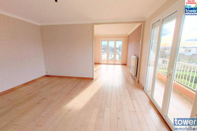 Appartement - 81 m² - 5 pièces