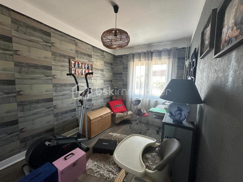 Maison - 80 m² - 5 pièces