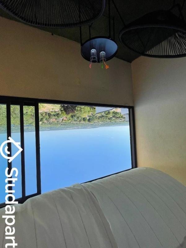 Chambre - 14 m² - 1 pièce