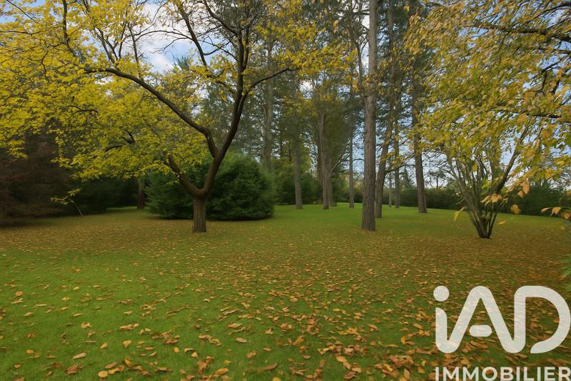 Maison - 468 m² - 12 pièces