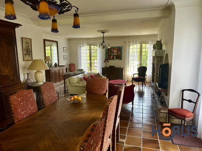 Viager - Villa - 336 m² - 8 pièces