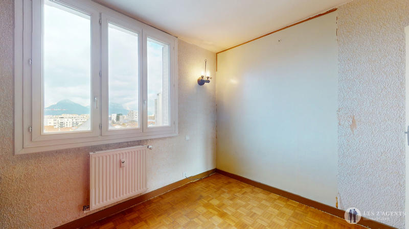 Appartement - 65 m² - 4 pièces