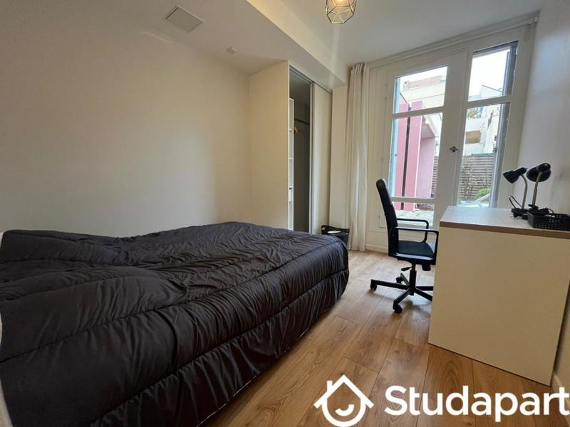 Chambre - 12 m² - 1 pièce