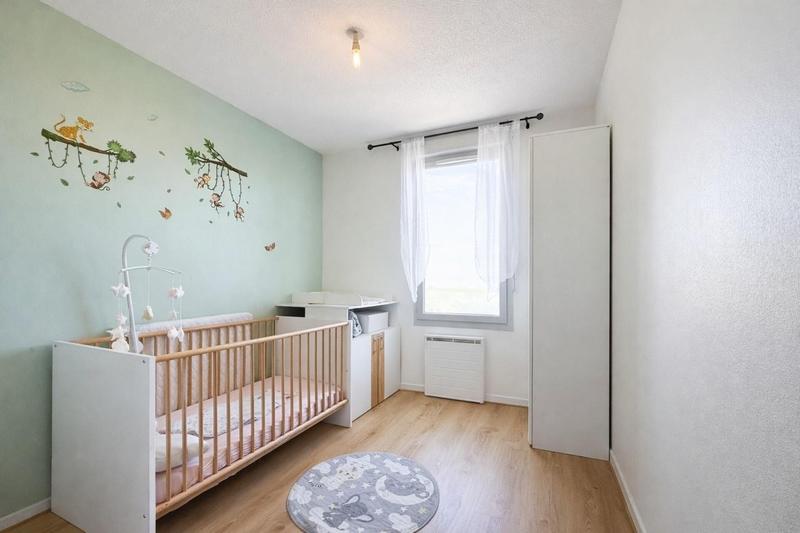 Appartement - 82 m² - 4 pièces