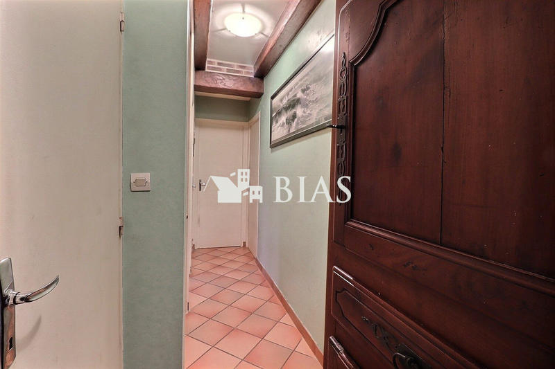 Maison traditionnelle - 180 m² - 7 pièces