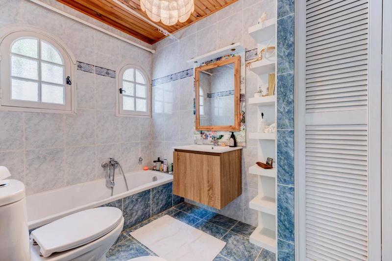 Villa - 309 m² - 7 pièces