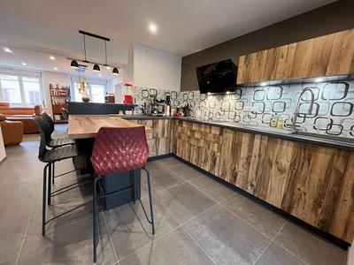 Appartement - 136 m² - 5 pièces