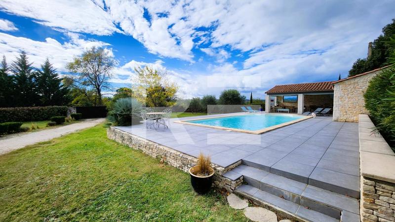Villa - 163 m² - 6 pièces