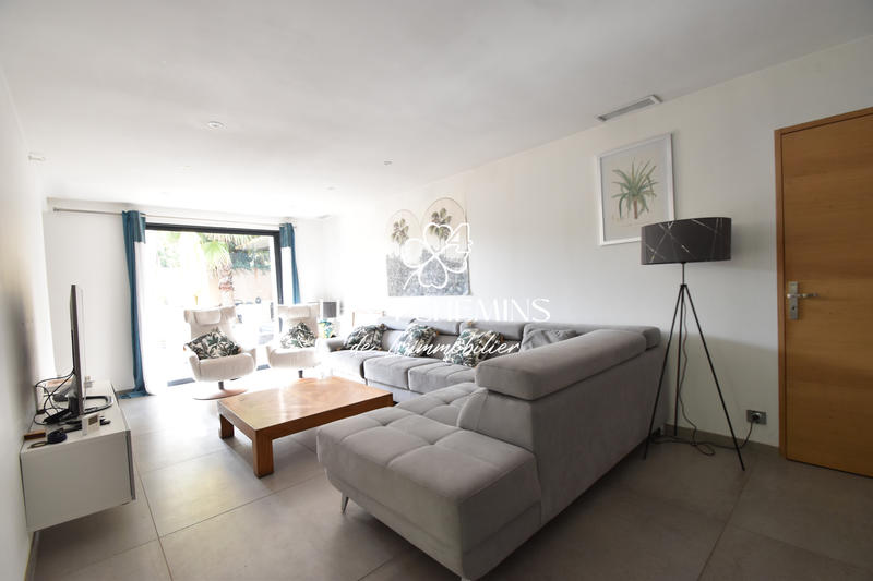 Villa - 200 m² - 7 pièces