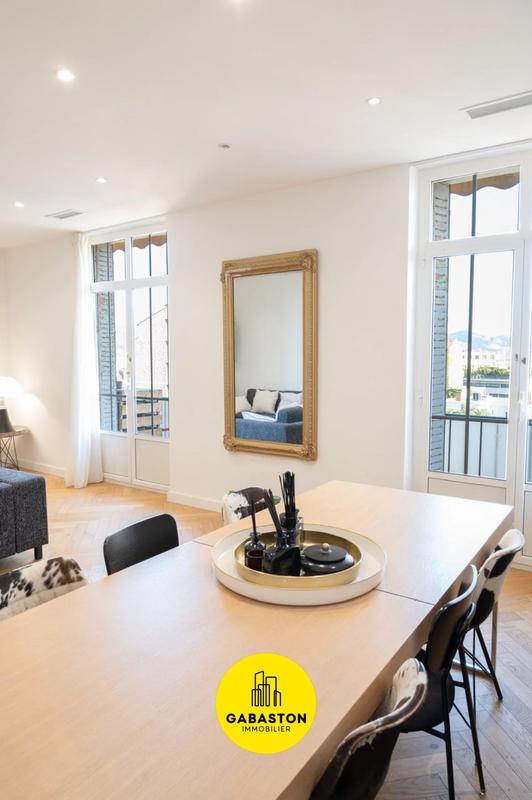 Appartement - 123 m² - 4 pièces