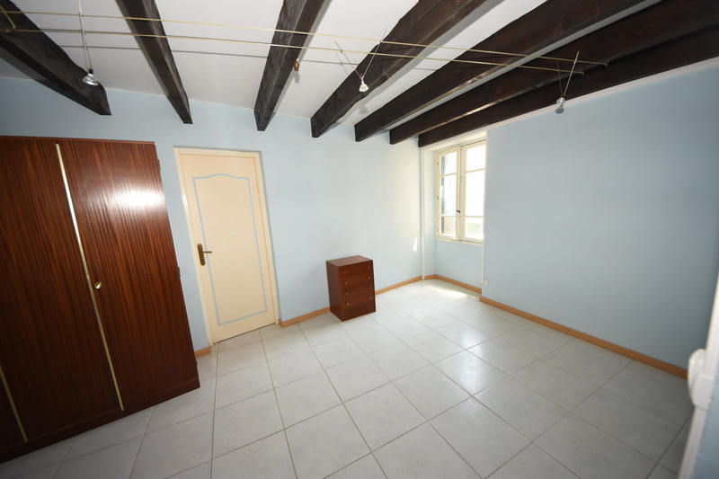 Maison - 265 m² - 9 pièces
