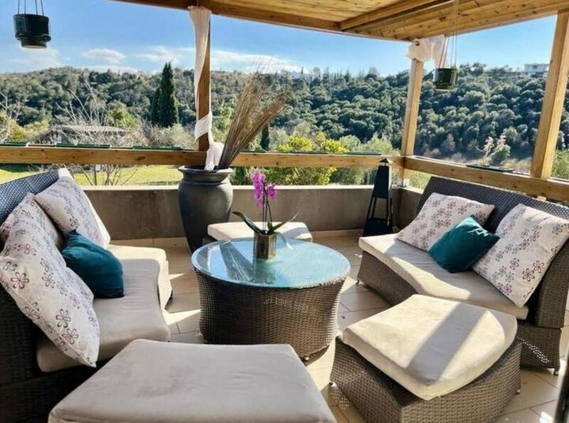 Villa - 250 m² - 9 pièces