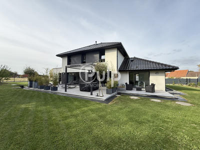Villa - 175 m² - 6 pièces
