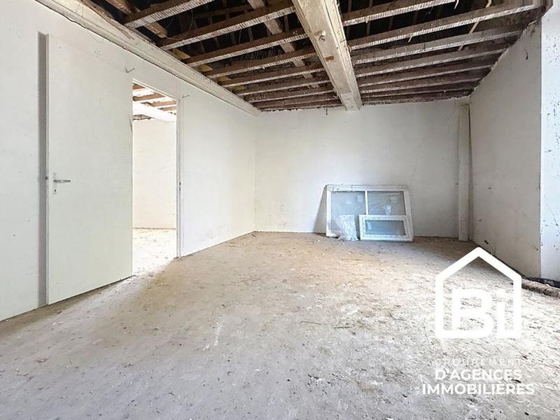 Maison en pierre - 217 m² - 8 pièces