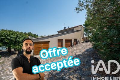 Maison - 270 m² - 10 pièces