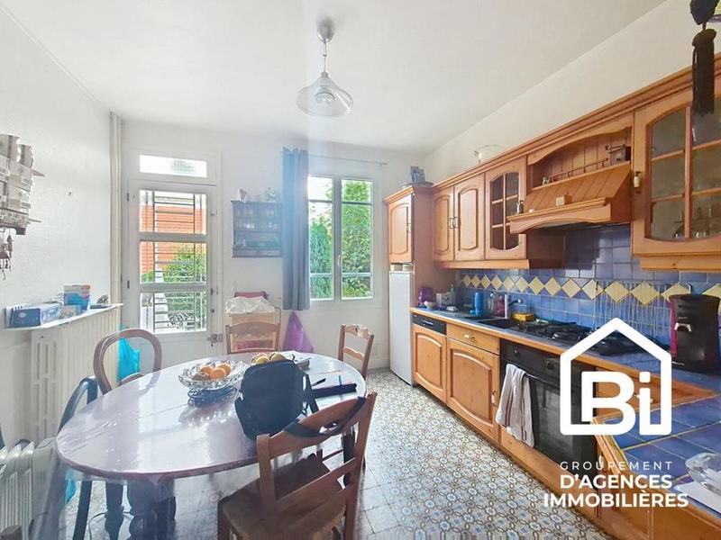 Maison - 95 m² - 5 pièces