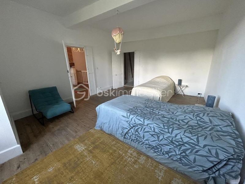 Maison en pierre - 432 m² - 13 pièces