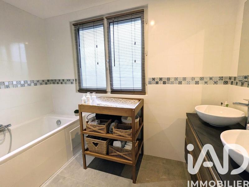 Maison - 112 m² - 6 pièces