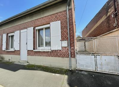 Maison - 98 m² - 4 pièces