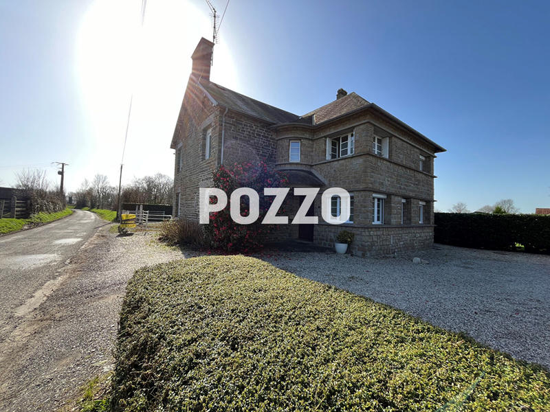 Maison - 137 m² - 8 pièces