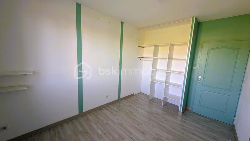 Maison traditionnelle - 176 m² - 8 pièces