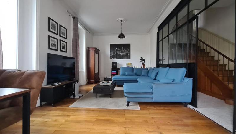 Maison - 160 m² - 10 pièces