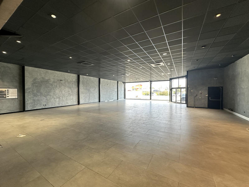 Local commercial - 800 m²