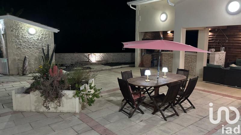 Maison - 226 m² - 8 pièces