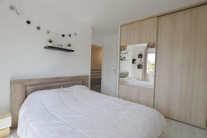 Villa - 137 m² - 7 pièces