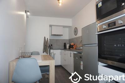 Chambre - 9 m² - 1 pièce