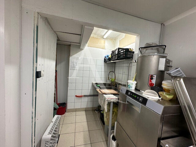 Local commercial - 58 m² - 2 pièces