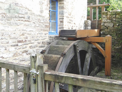 Maison - 239 m² - 16 pièces