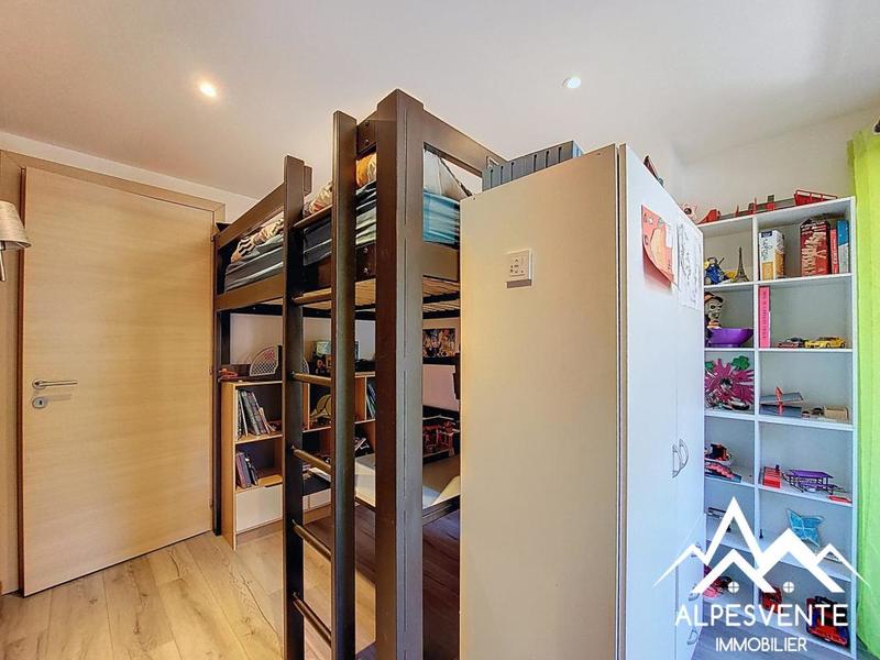 Appartement - 81 m² - 4 pièces