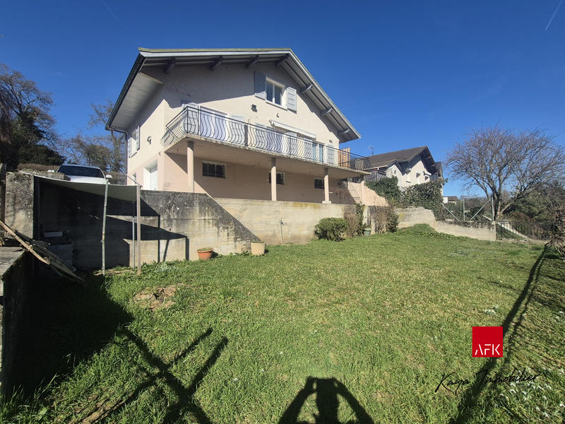 Maison - 125 m² - 8 pièces