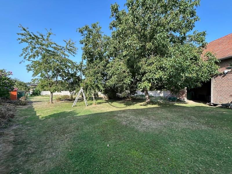 Maison - 202 m² - 8 pièces