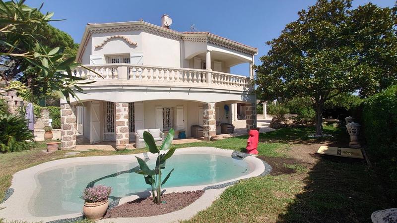 Villa - 173 m² - 6 pièces
