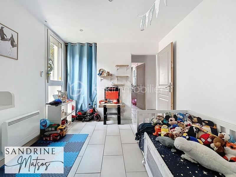 Appartement - 102 m² - 5 pièces