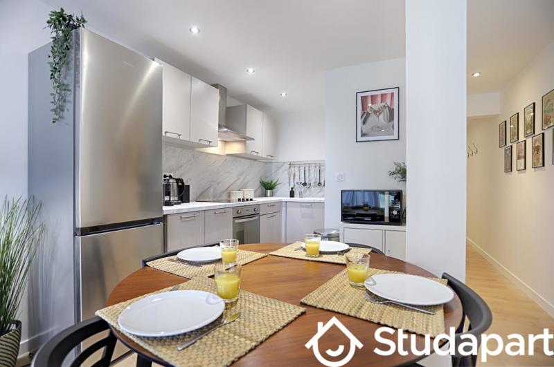 Chambre - 10 m² - 1 pièce