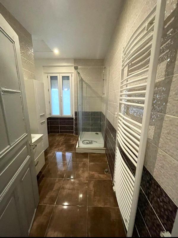 Appartement - 90 m² - 4 pièces